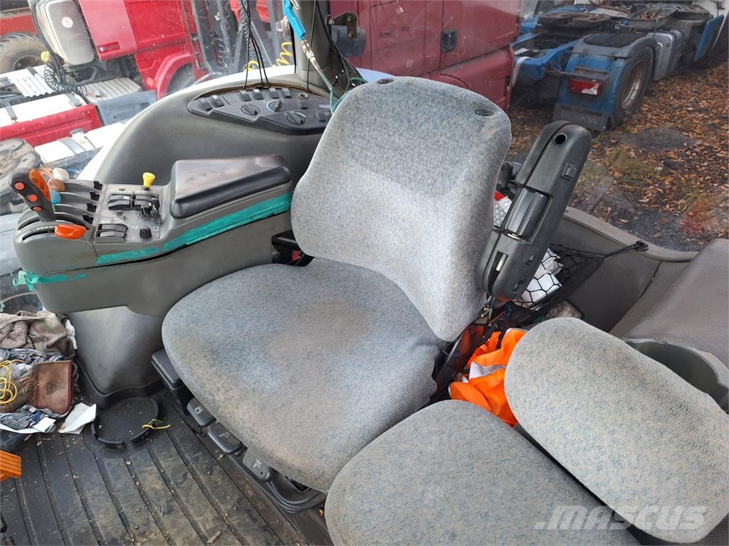 New Holland TG 285 4X4 Diger