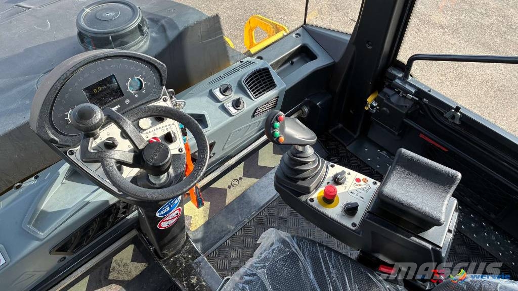 Bomag BW 28 RH Rodillos sobre neumáticos