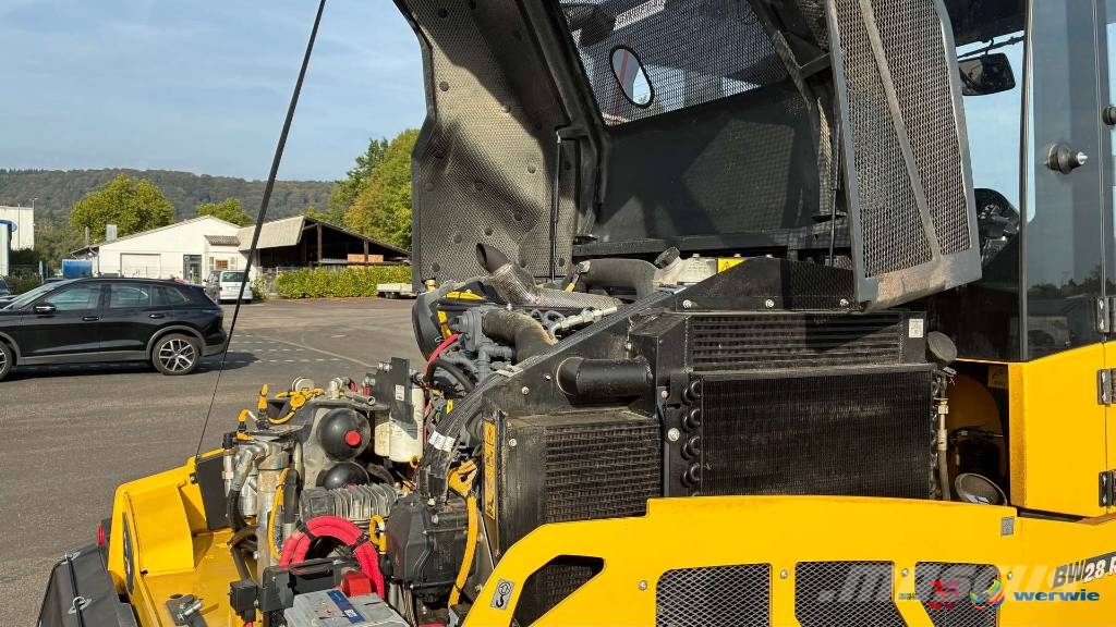 Bomag BW 28 RH Rodillos sobre neumáticos