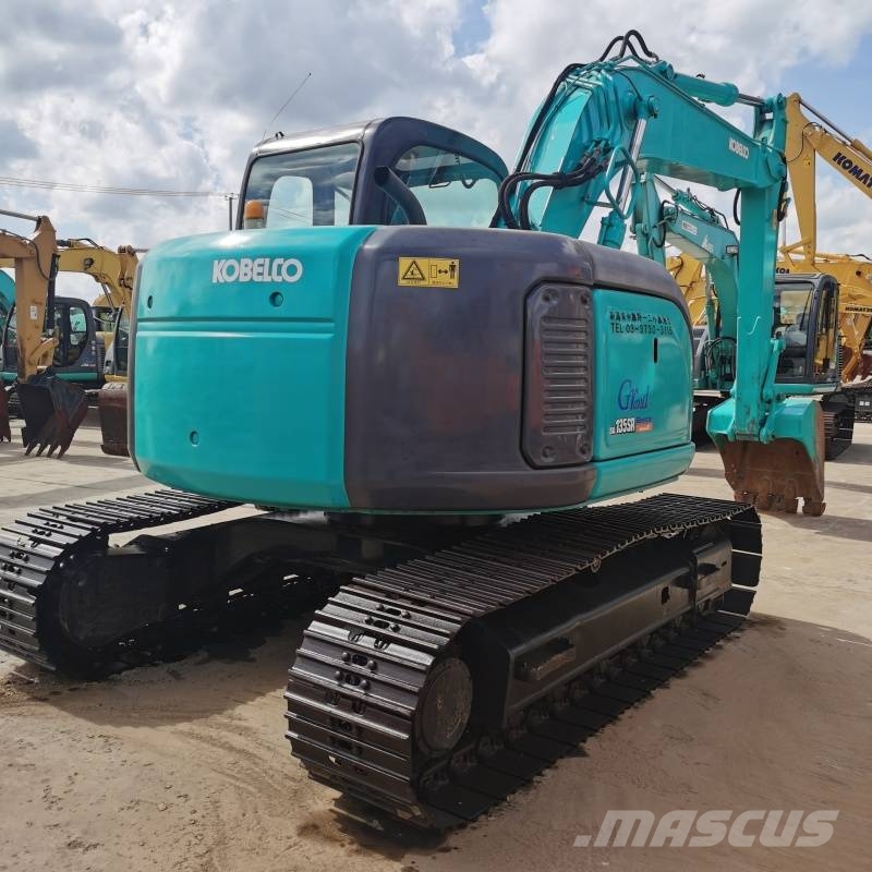 Kobelco SK135 Crawler excavators