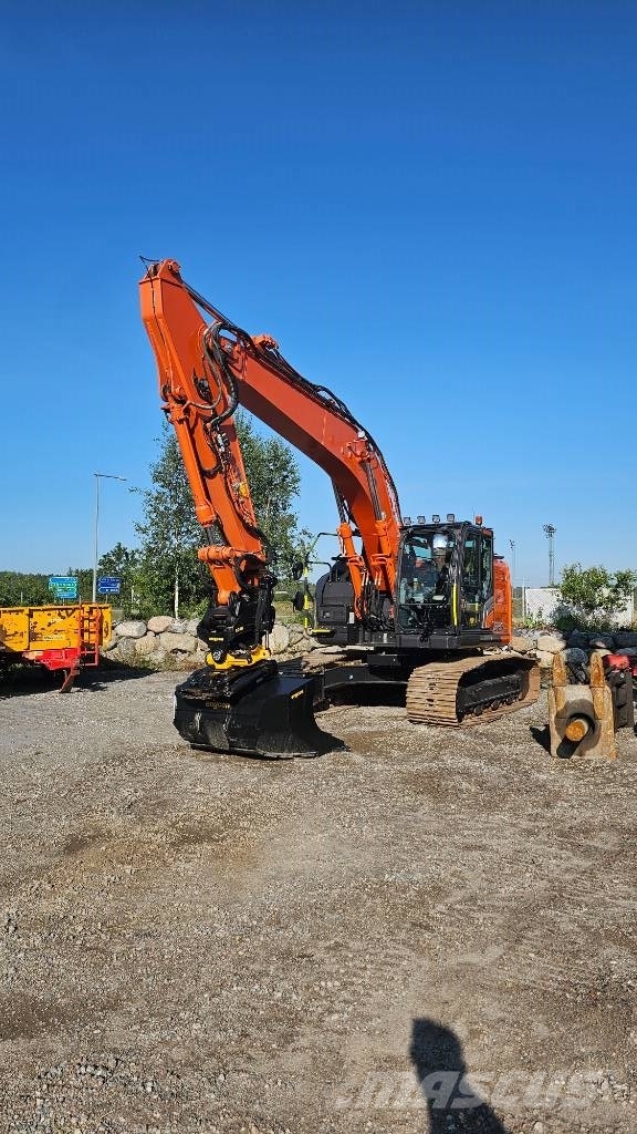 Hitachi ZX 225 US LC-7 , Begagnad SÄLJES 履带挖掘机
