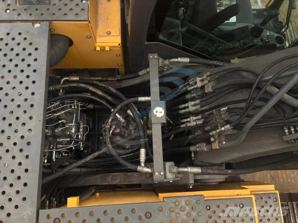 Volvo EC 250 EL Bagri goseničarji