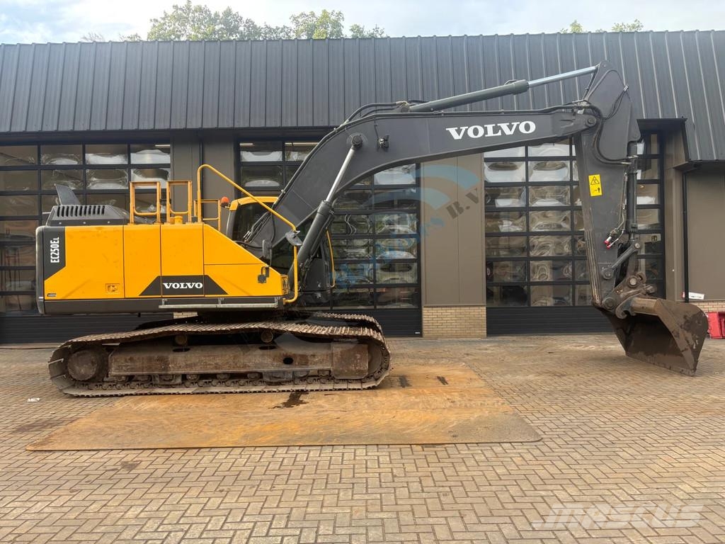 Volvo EC 250 EL Bagri goseničarji