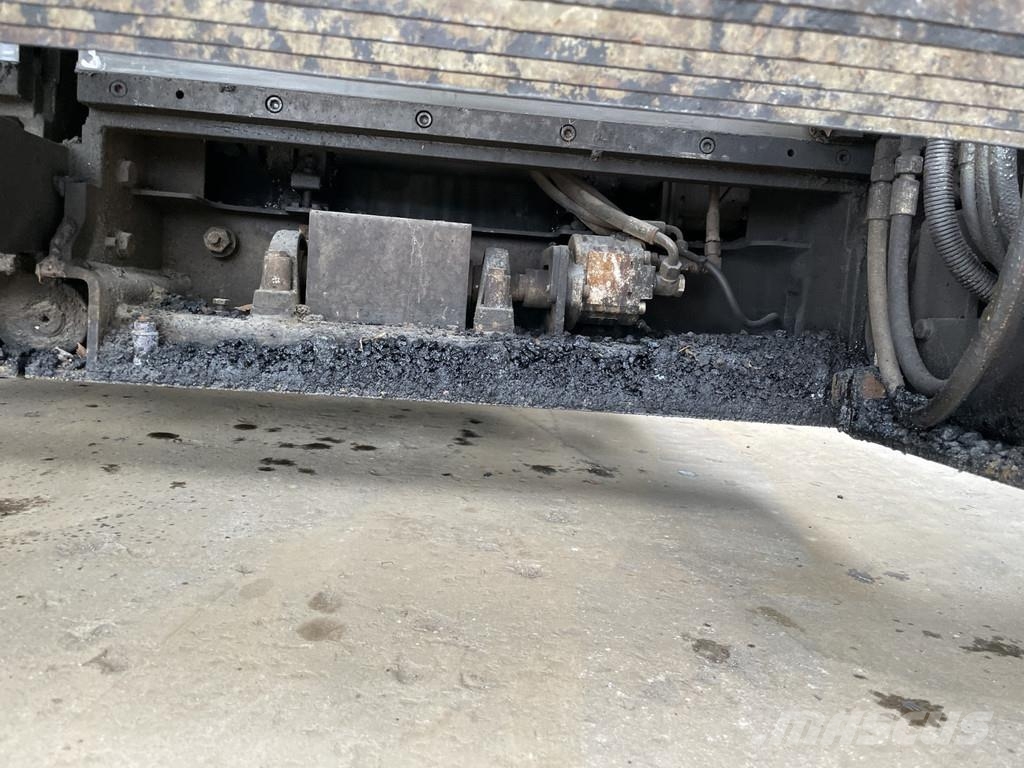 Vögele SUPER 1300-3I Asfaltsläggningsmaskiner