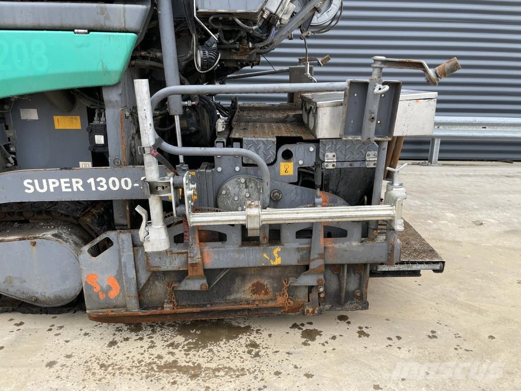 Vögele SUPER 1300-3I Asfaltsläggningsmaskiner