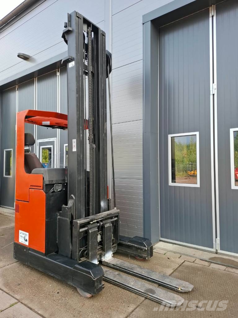 BT RR E 2 Lükandmastiga tõstukid