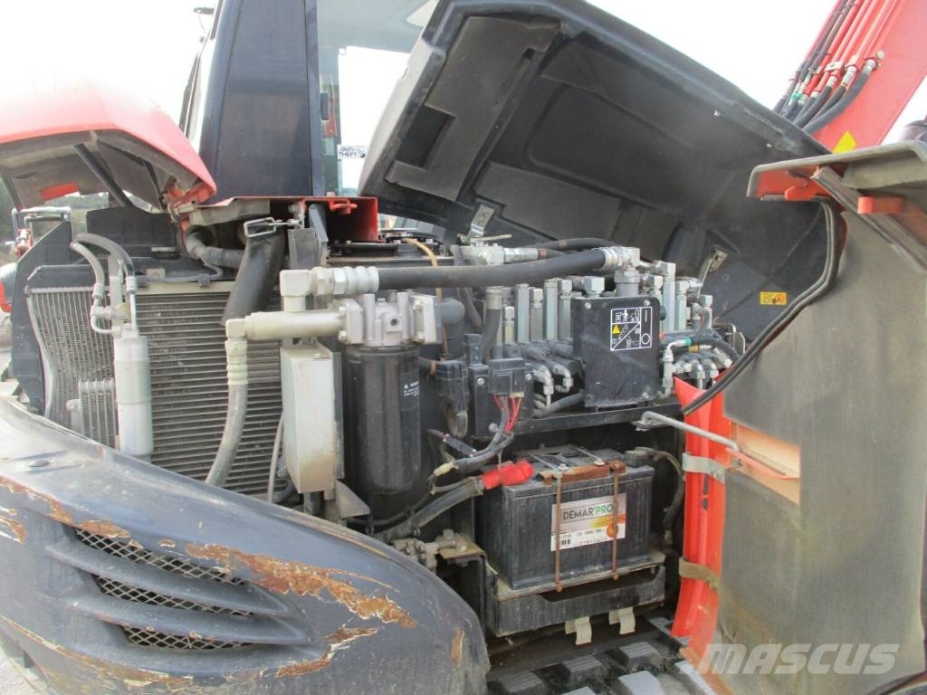 Kubota KX 080-4 中型挖掘机