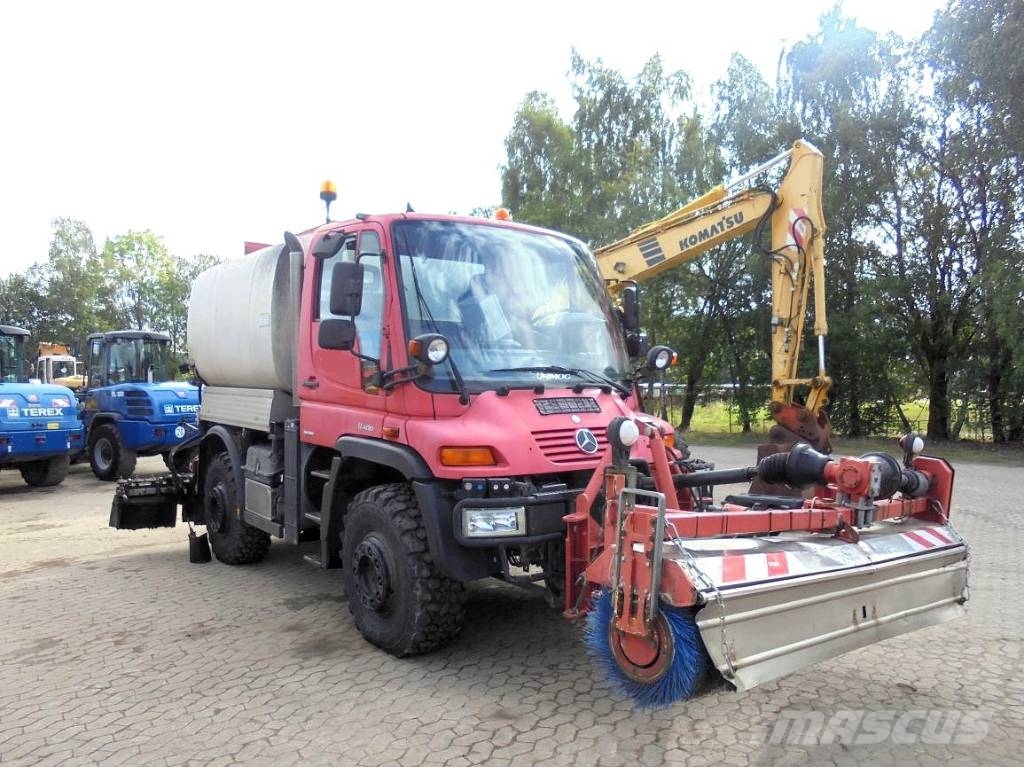 Mercedes-Benz Unimog U 400 mit Spritzmaschine Schäfer Bitumin levittäjät