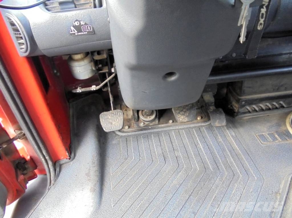Mercedes-Benz Unimog U 400 mit Spritzmaschine Schäfer Bitumin levittäjät
