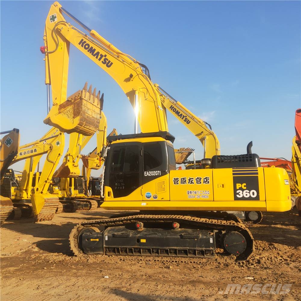 Komatsu PC360-7 حفارات زحافة