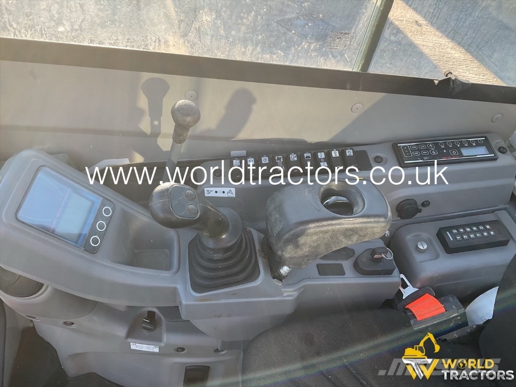 Takeuchi TB 325 R Miniescavatori