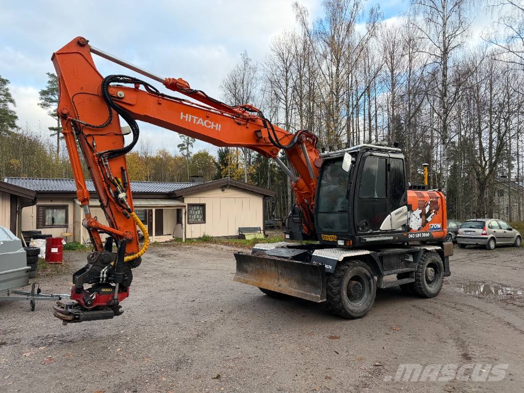 Hitachi ZX 170 W حفارات بعجل