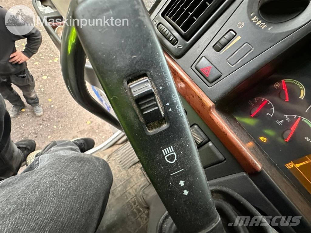 Volvo FH12 -37 8X4 Konksliftveokid