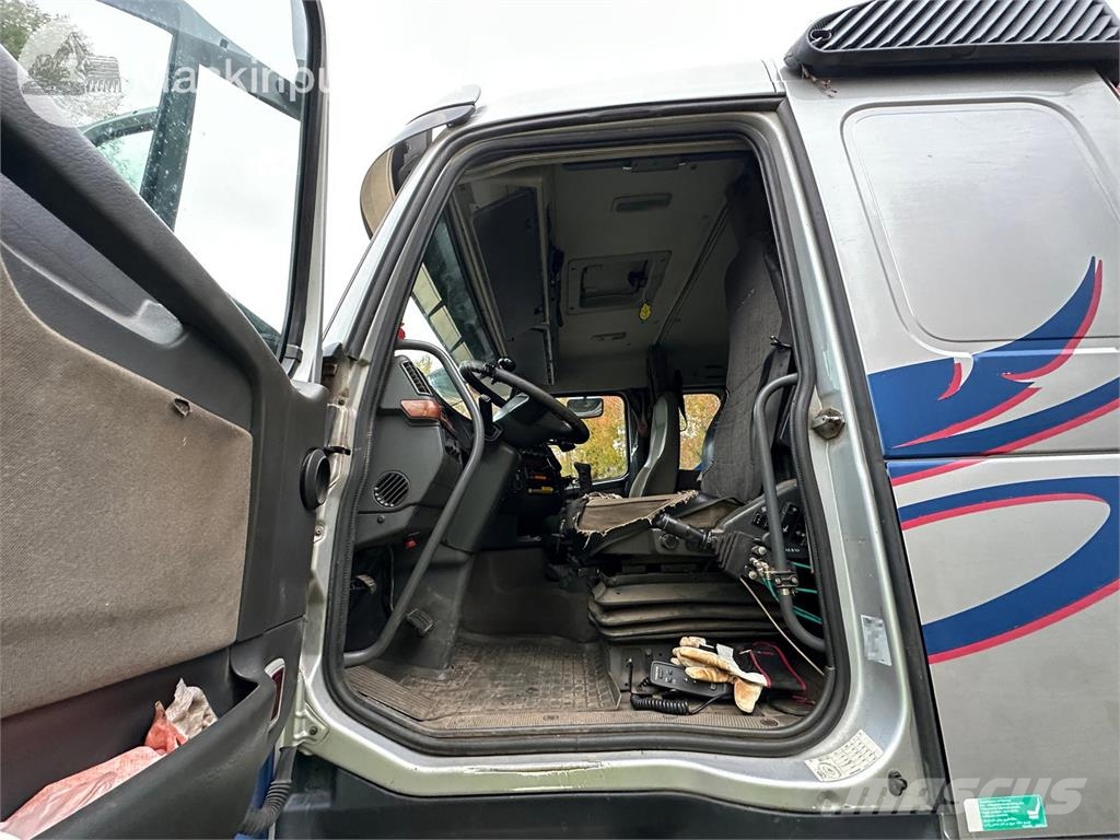 Volvo FH12 -37 8X4 Konksliftveokid