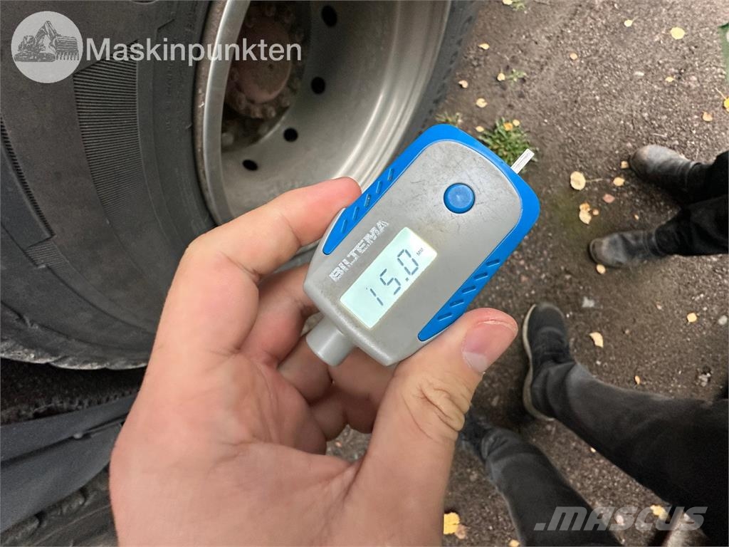 Volvo FH12 -37 8X4 Konksliftveokid