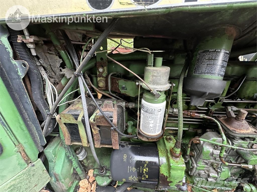 John Deere 4440 PS Hfwd Tractoren