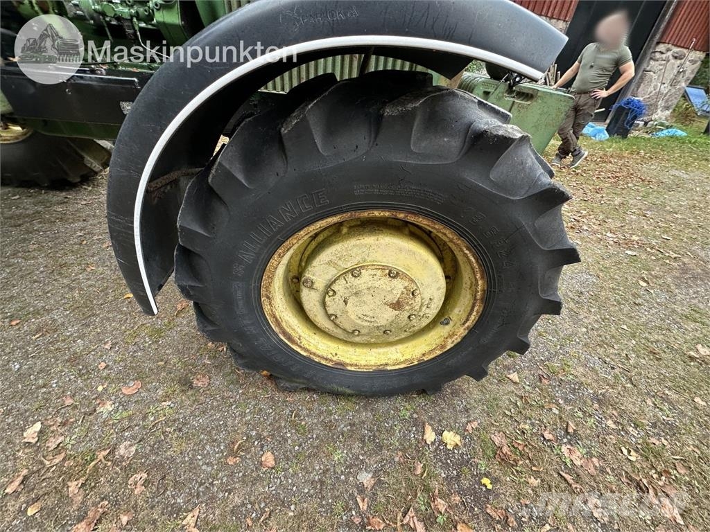 John Deere 4440 PS Hfwd Tractoren