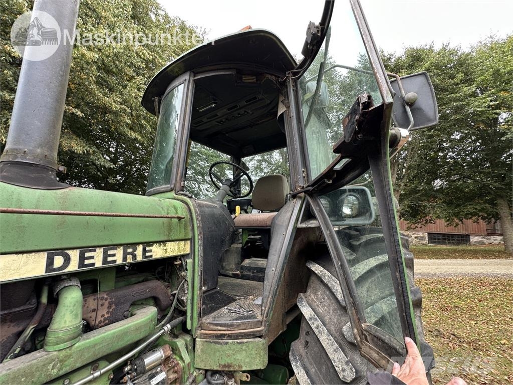 John Deere 4440 PS Hfwd Tractoren