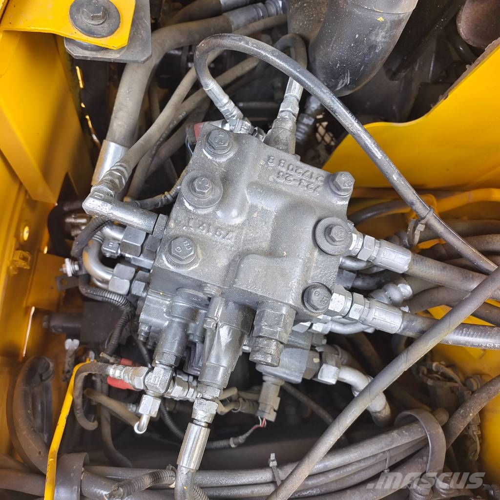 Komatsu PC 78 US made in Japan Midi bagri 7t – 12t