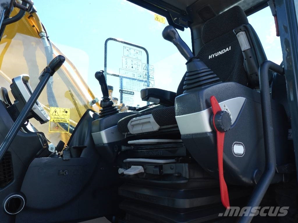 Hyundai Hyundai HX 140 HW Excavadoras sobre orugas