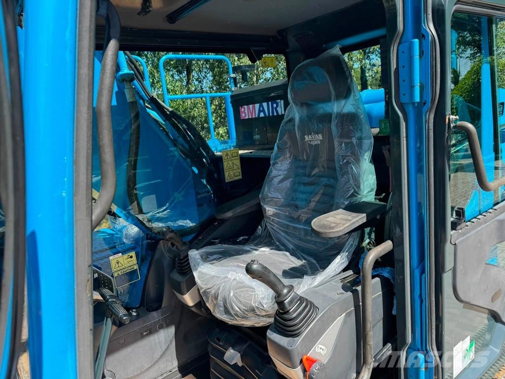 Hyundai HX220 L Rupskraan Rupsgraafmachines