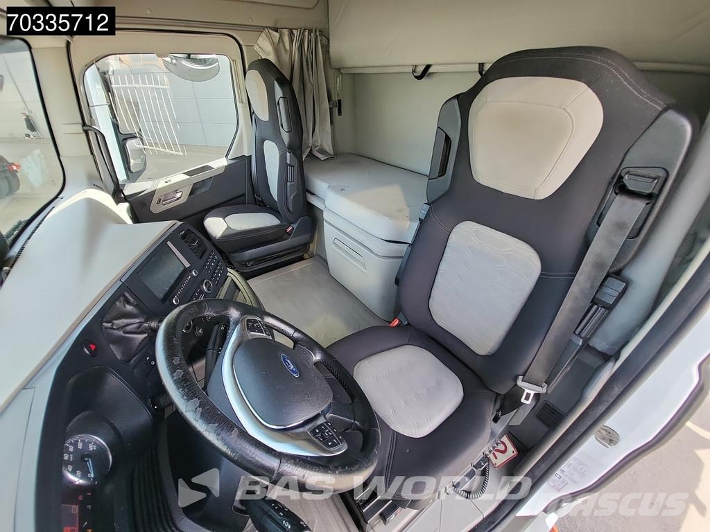 Ford F-Max 500 4X2 2x Tanks Navi ACC Trekkers