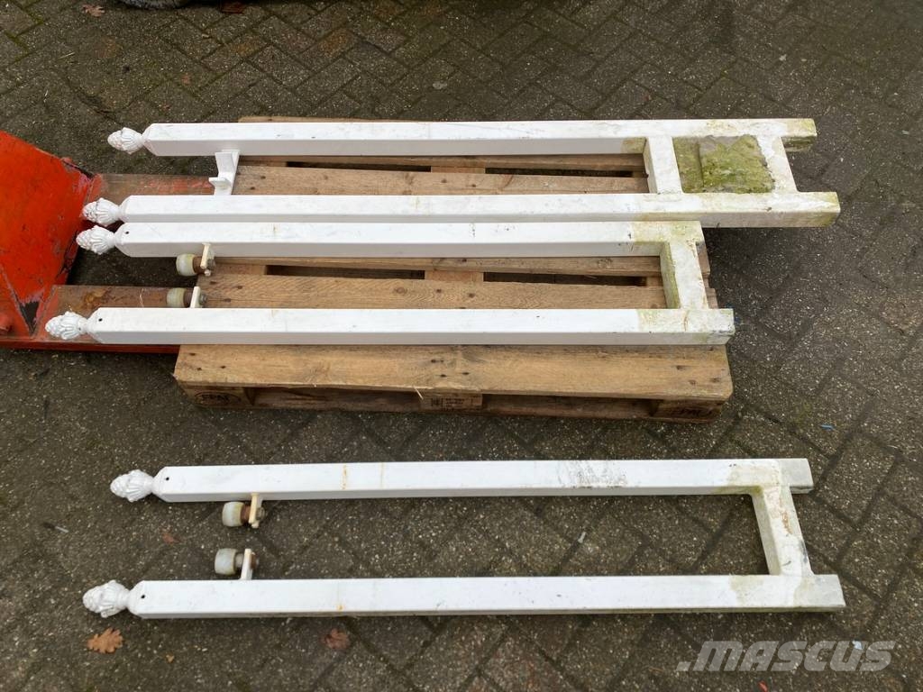 Target Iron Sliding Gate 542cm included posts Sonstige Kommunalmaschinen