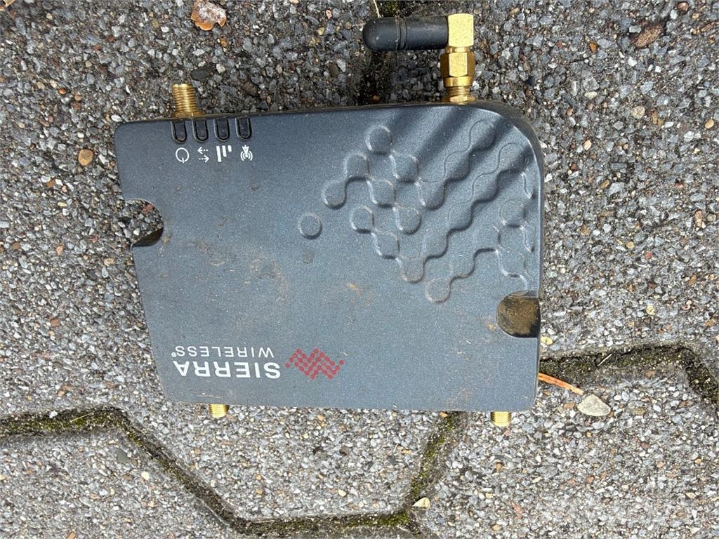 Trimble Lenksystem XCN 1050 + SAT 900 Landbruk - Annet