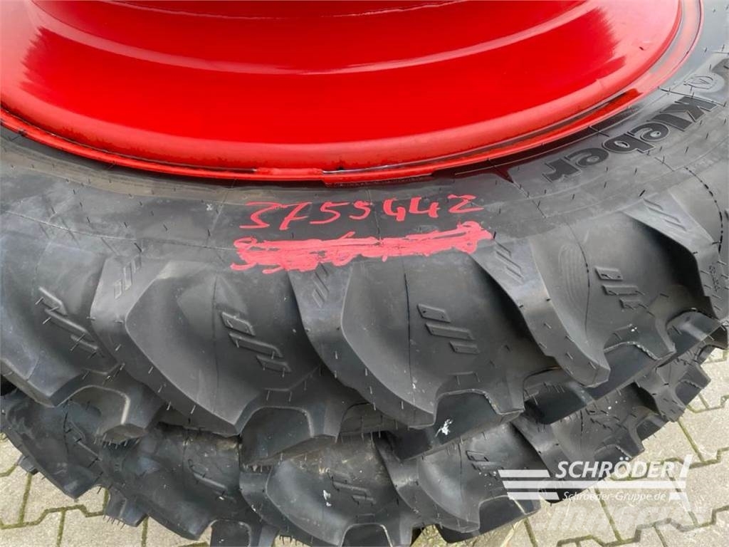 Kleber 300/90 R52 ZWILLINGE / Z.B. FENDT 700 S4 Ruedas