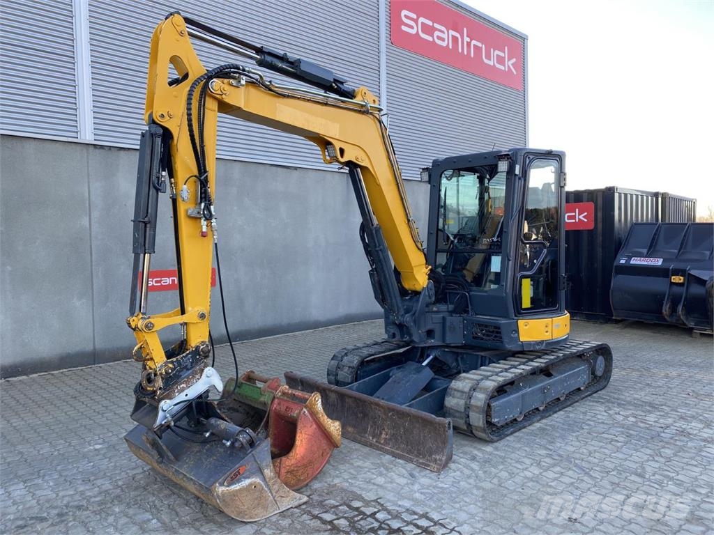 Yanmar VIO50-6 حفارات بعجل