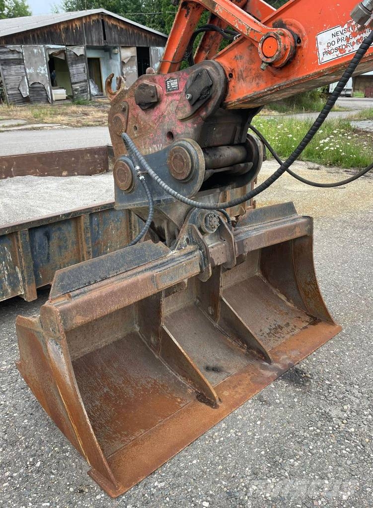 Hitachi ZX 170 W-5 Pelle sur pneus