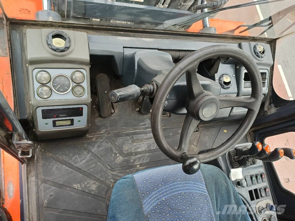 Doosan D 160 S-5 16 ton heftruck forklift stapler Diesel Trucker