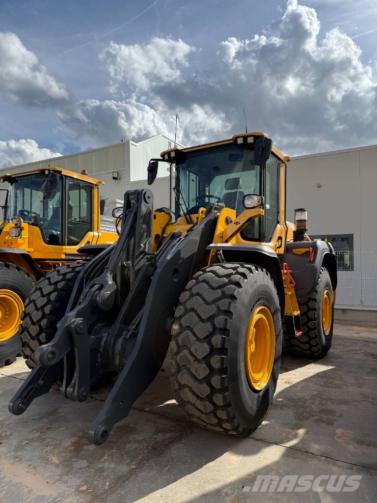 Volvo L 120 H Incarcator pe pneuri