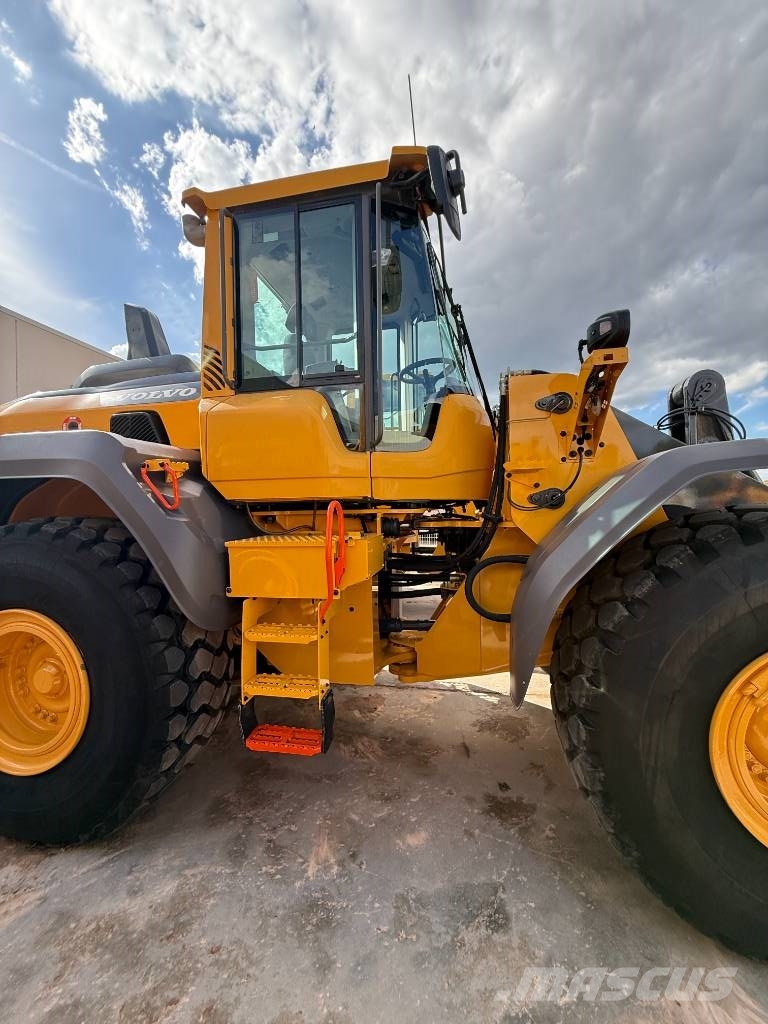 Volvo L 120 H Incarcator pe pneuri