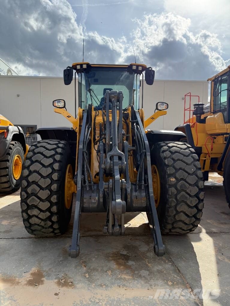 Volvo L 120 H Incarcator pe pneuri