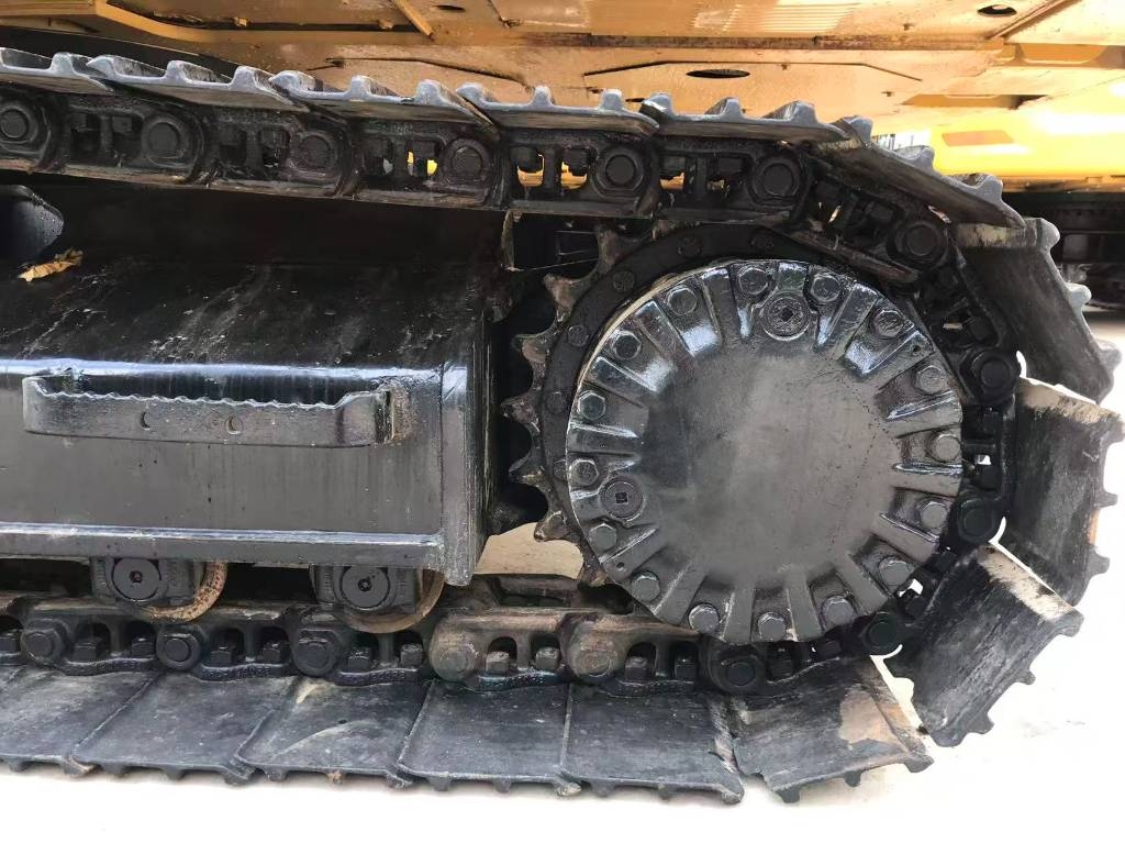 CAT 320D2L Gravemaskiner på larvebånd