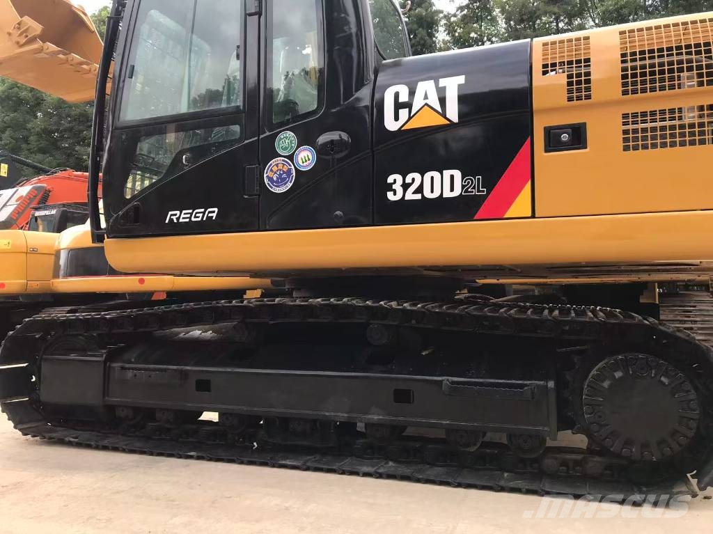 CAT 320D2L Gravemaskiner på larvebånd