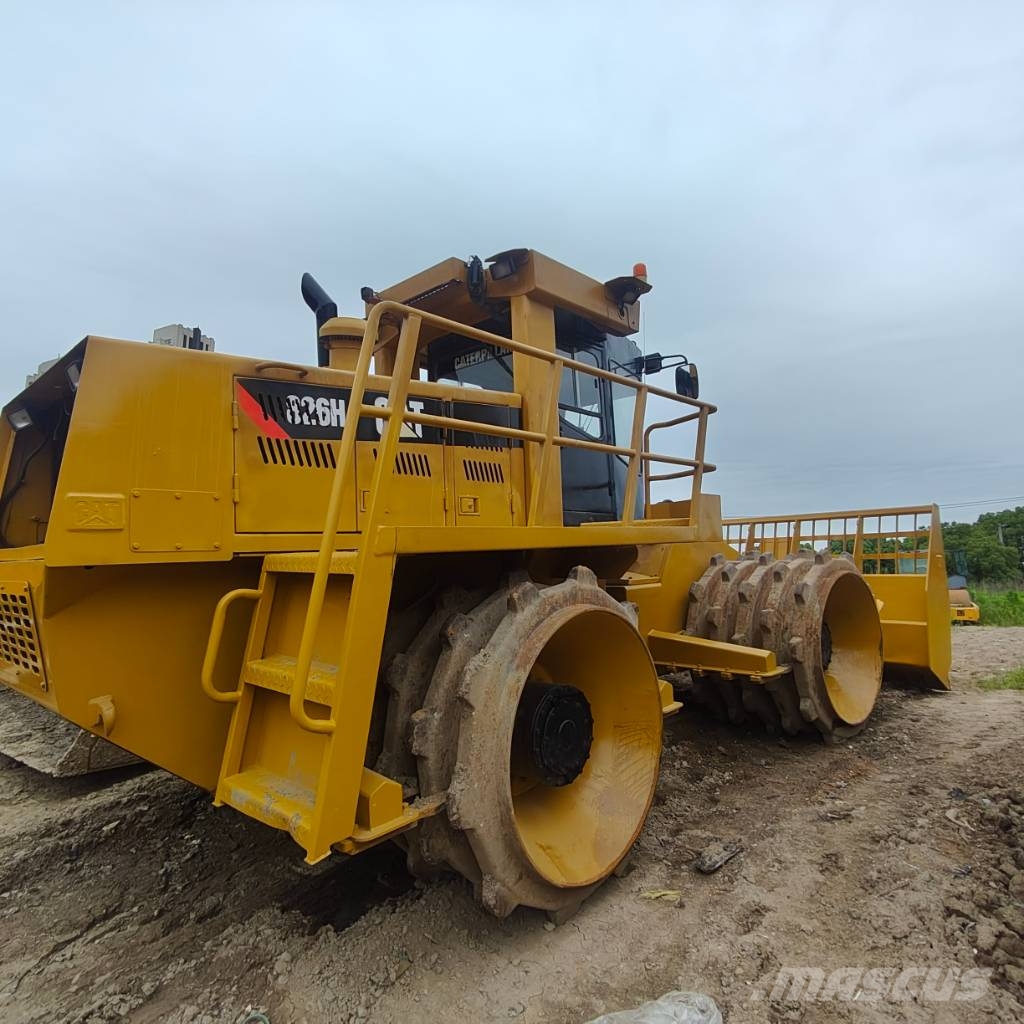 CAT 826 H 폐기물 다짐기