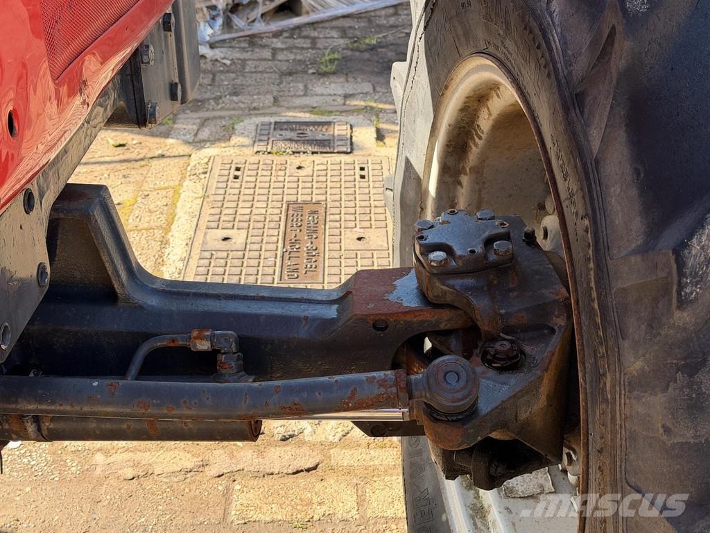 Massey Ferguson 390 4WD Tractor Tractoren