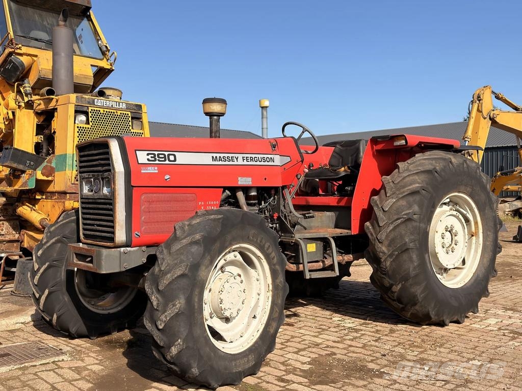 Massey Ferguson 390 4WD Tractor Tractoren