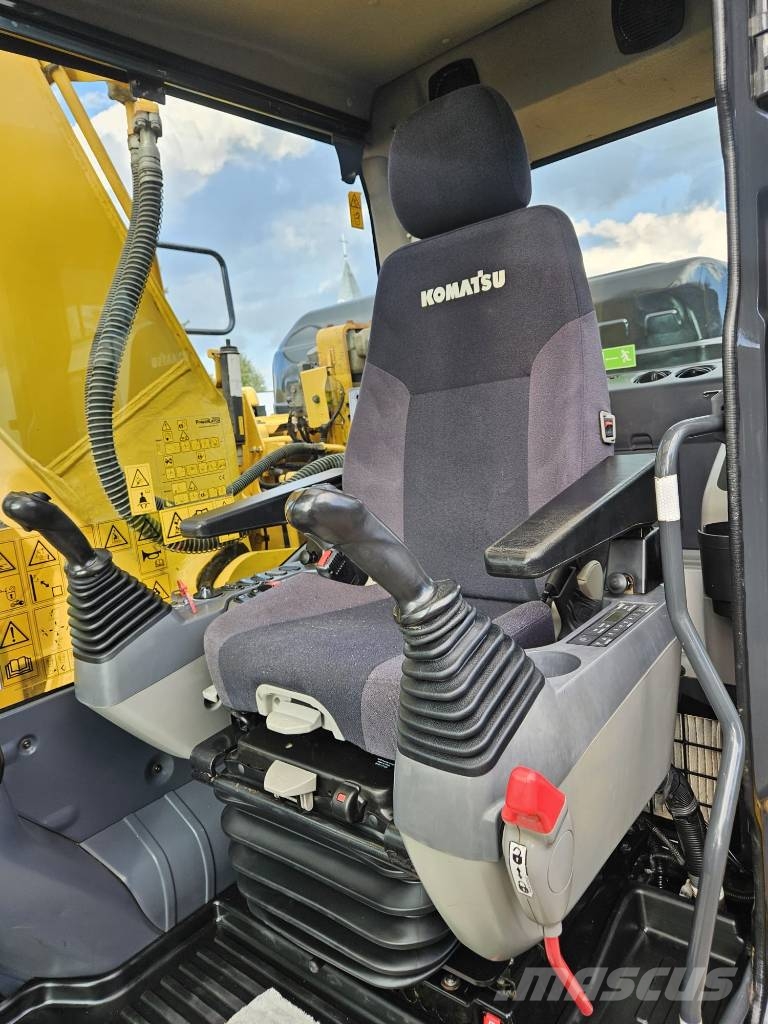 Komatsu PC 210 LC-11 Escavadoras de rastos