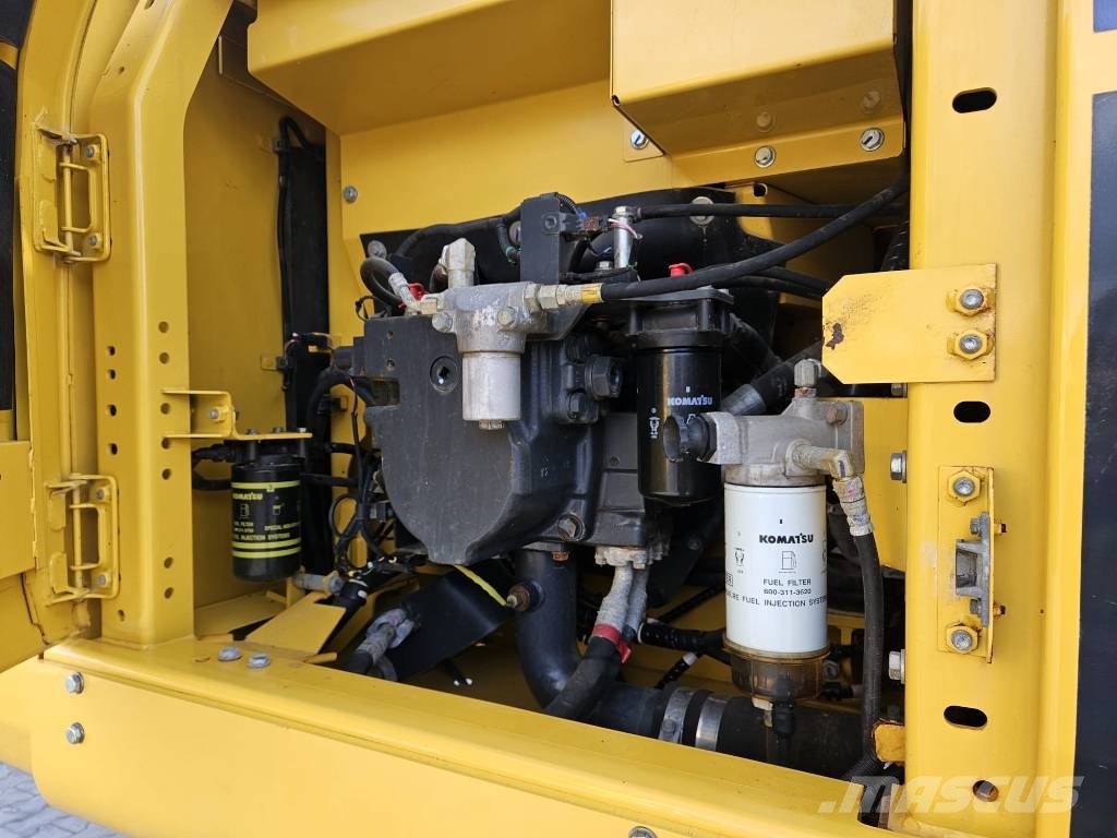 Komatsu PC 210 LC-11 Escavadoras de rastos