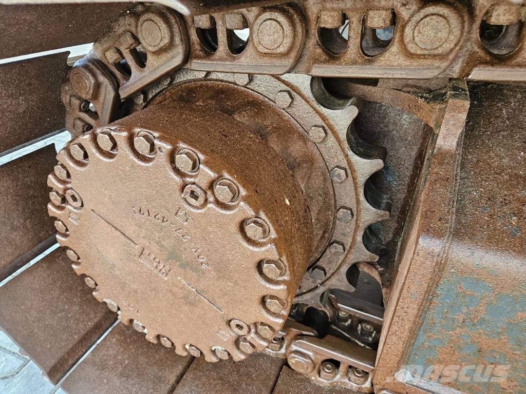 Komatsu PC 210 LC-11 Escavadoras de rastos