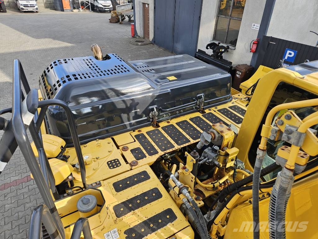 Komatsu PC 210 LC-11 Escavadoras de rastos