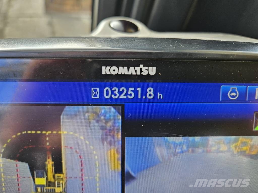 Komatsu PC 210 LC-11 Escavadoras de rastos