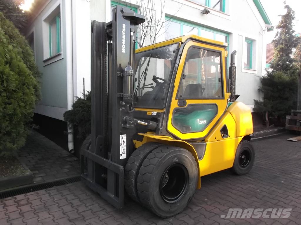 Komatsu FD35T-10 NXT V-2555 Diesel heftrucks