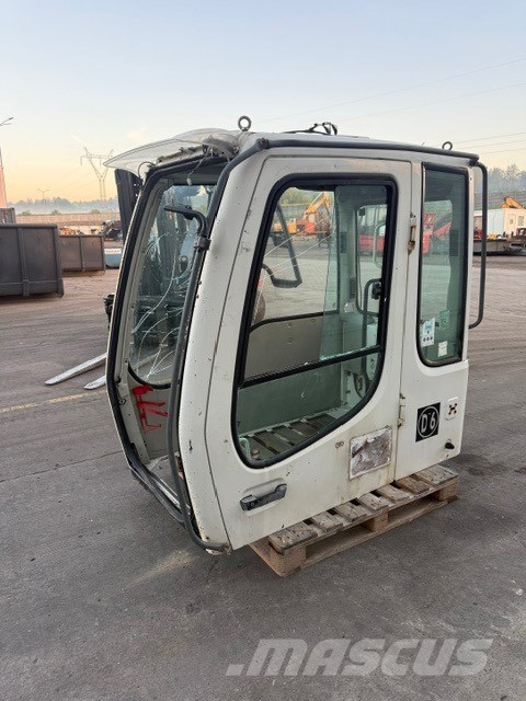 Liebherr R 954 C USED CAB Кабины и интерьер
