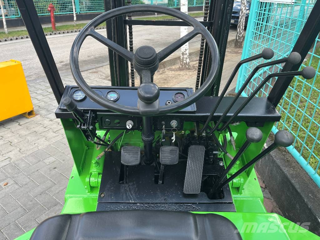 Komatsu FD18H-14 V-4194 IO Camiones diesel