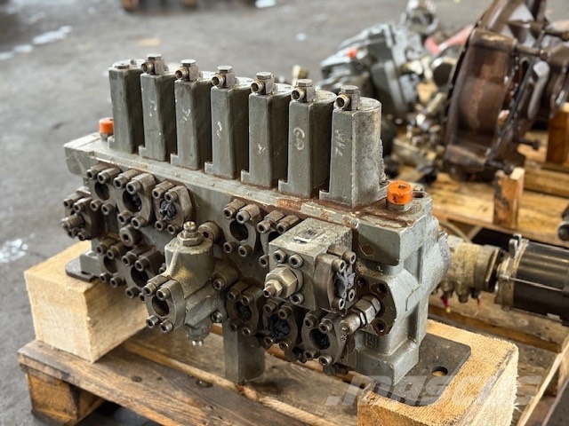 Liebherr A 934 B HYDRAULIC VALVE BLOCK Hidraulika