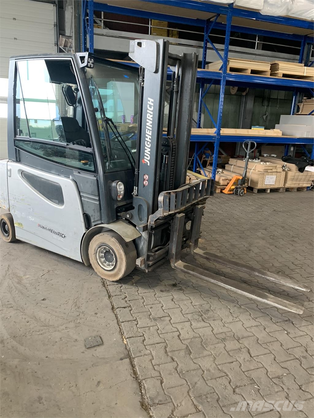 Jungheinrich EFG 425 شاحنات ذات رافعات شوكية تعمل بالكهرباء